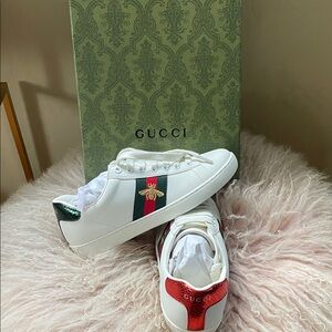 Gucci White Leather Sneakers with Red & Green Web and Gold Bee